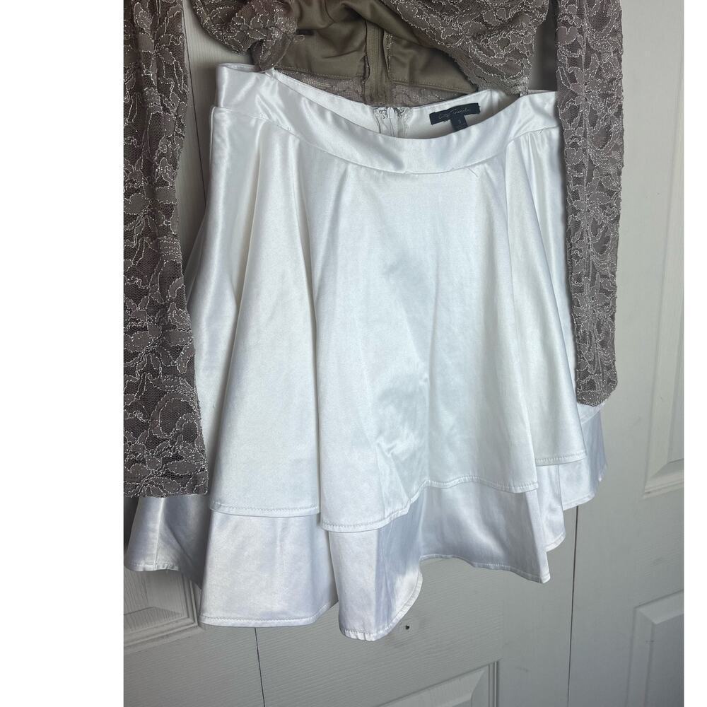 City Triangles Juniors Two Piece Lacey Top & Skirt White, Gold Size 3 - Picture 3 of 8